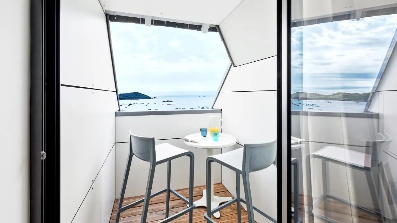 Pavillon De La Plage Trebeurden Hotel