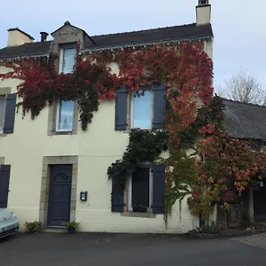 Vingt Vieux Bourg Bed & Breakfast